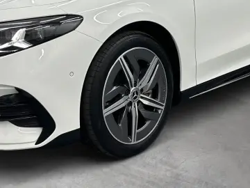 MERCEDES-BENZ CLA 350 4Matic AMG DISTR MULTI HANDS-FREE