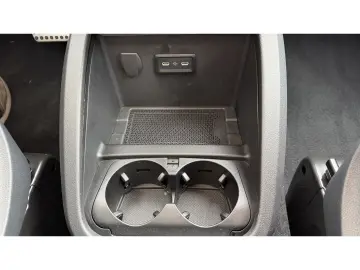 MERCEDES-BENZ V 300 AVA extralang AIRMATIC Burmester…