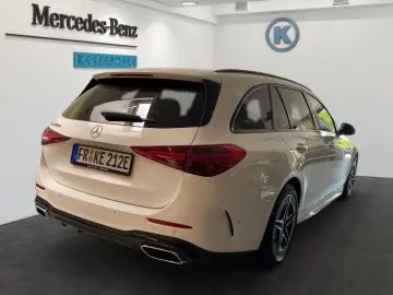 MERCEDES-BENZ C 300 de T-Modell AMG AHK PARK DISTR DIGITAL