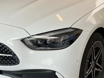 MERCEDES-BENZ C 300 de T-Modell AMG AHK PARK DISTR DIGITAL