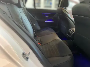 MERCEDES-BENZ C 300 de T-Modell AMG AHK PARK DISTR DIGITAL