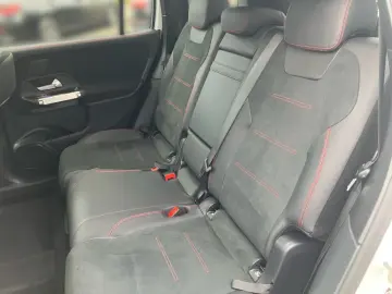 MERCEDES-BENZ GLB 250 4Matic AMG Multibeam AHK Keyl-&hellip;