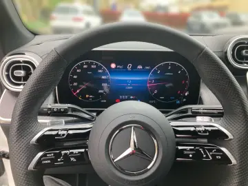 MERCEDES-BENZ GLC 300 d 4Matic AMG AHK BURMESTER PANO 360