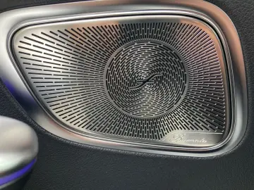 MERCEDES-BENZ GLC 300 d 4Matic AMG AHK BURMESTER PANO 360