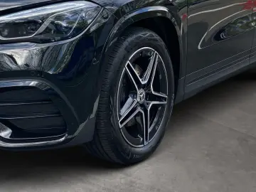 MERCEDES-BENZ GLA 220 4Matic AMG NIGHT AHK  360  BUR…