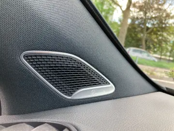 MERCEDES-BENZ GLA 220 4Matic AMG NIGHT AHK  360  BUR…