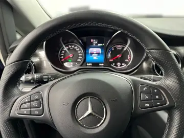 MERCEDES-BENZ EQV 300 AVANTGARDE Lang 360  Pano ILS LED EDW