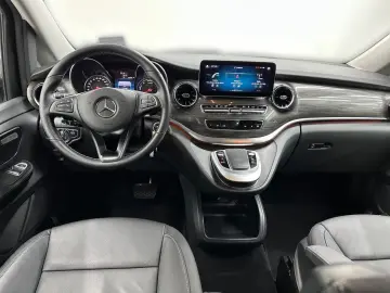 MERCEDES-BENZ EQV 300 AVANTGARDE Lang 360  Pano ILS LED EDW