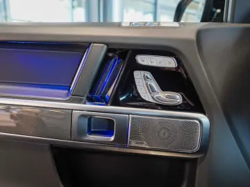 MERCEDES-BENZ G 450 d AMG Line Night I II KEYLESS