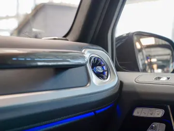 MERCEDES-BENZ G 450 d AMG Line Night I II KEYLESS