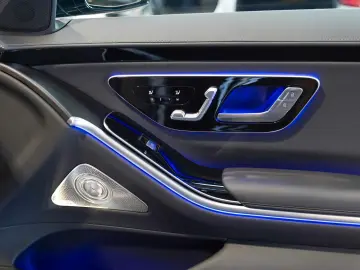 MERCEDES-BENZ S580e 4M AMG Line AR-Head-up Hinterachslenkung