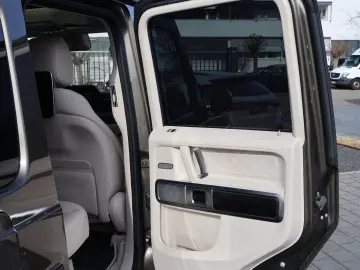 MERCEDES-BENZ G 63 AMG MANUFAKTUR Superior-A22-NightP
