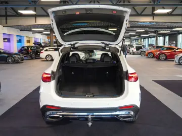 MERCEDES-BENZ GLC 220d 4M AMG Pano Standheizung Burmeste