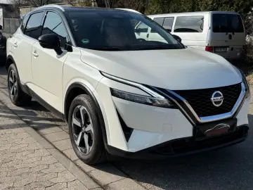 NISSAN Qashqai 1.3DIG-T MHEV Xtronic Premiere Edition