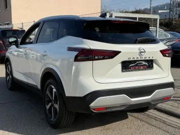 NISSAN Qashqai 1.3DIG-T MHEV Xtronic Premiere Edition