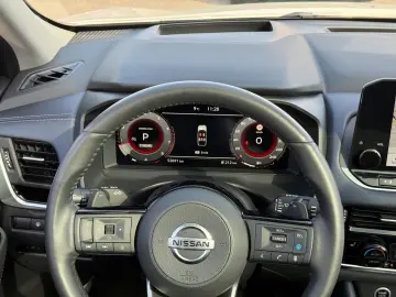 NISSAN Qashqai 1.3DIG-T MHEV Xtronic Premiere Edition