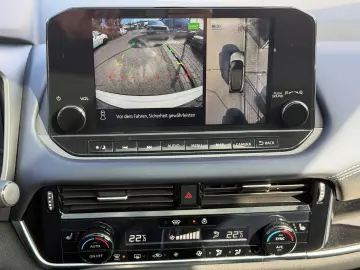 NISSAN Qashqai 1.3DIG-T MHEV Xtronic Premiere Edition