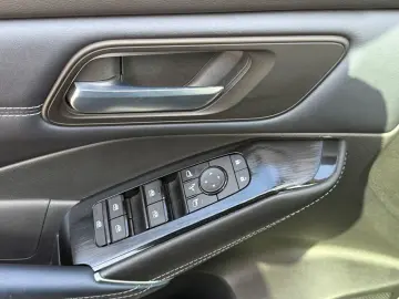 NISSAN Qashqai 1.3DIG-T MHEV Xtronic Premiere Edition