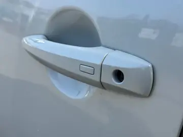 NISSAN Qashqai 1.3DIG-T MHEV Xtronic Premiere Edition