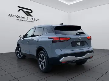 NISSAN Qashqai 1.3 DIG-T Premiere Edition Pano 360