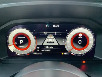 NISSAN Qashqai 1.3 DIG-T Premiere Edition Pano 360