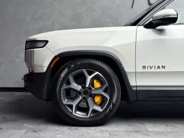 ANDERE Rivian R1T Quad-Motor AWD  Adventure Edition