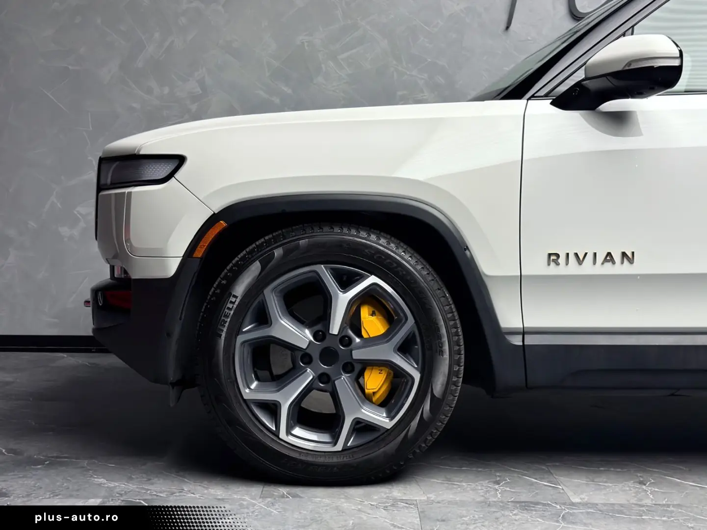 ANDERE Rivian R1T Quad-Motor AWD  Adventure Edition