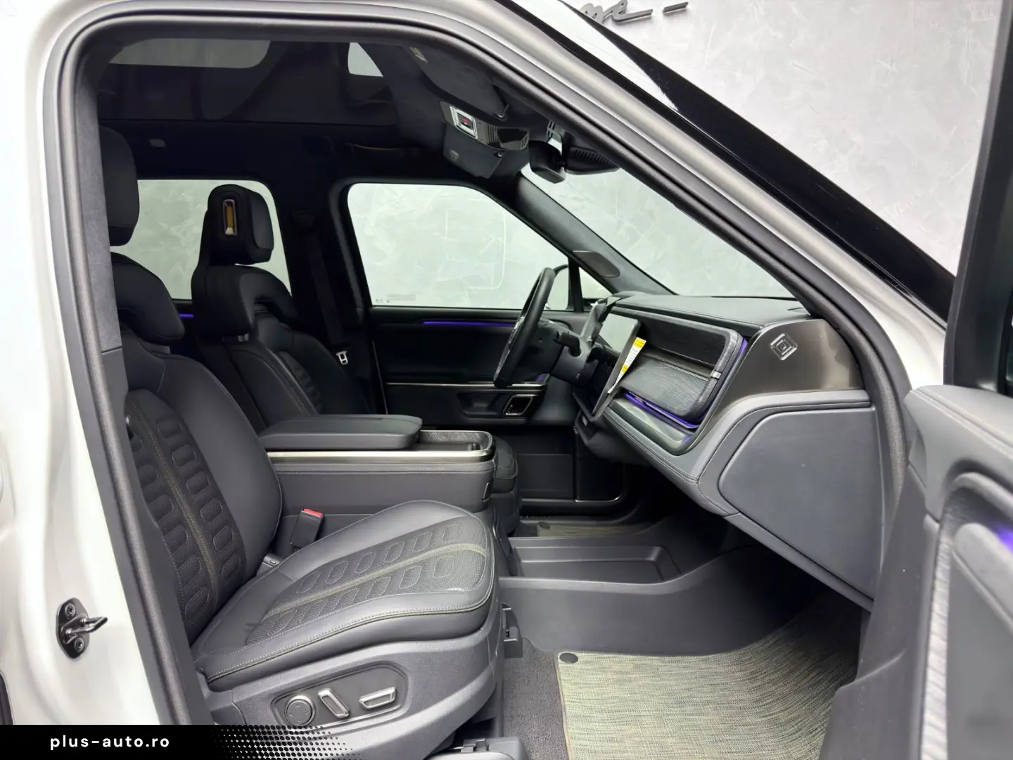 ANDERE Rivian R1T Quad-Motor AWD  Adventure Edition