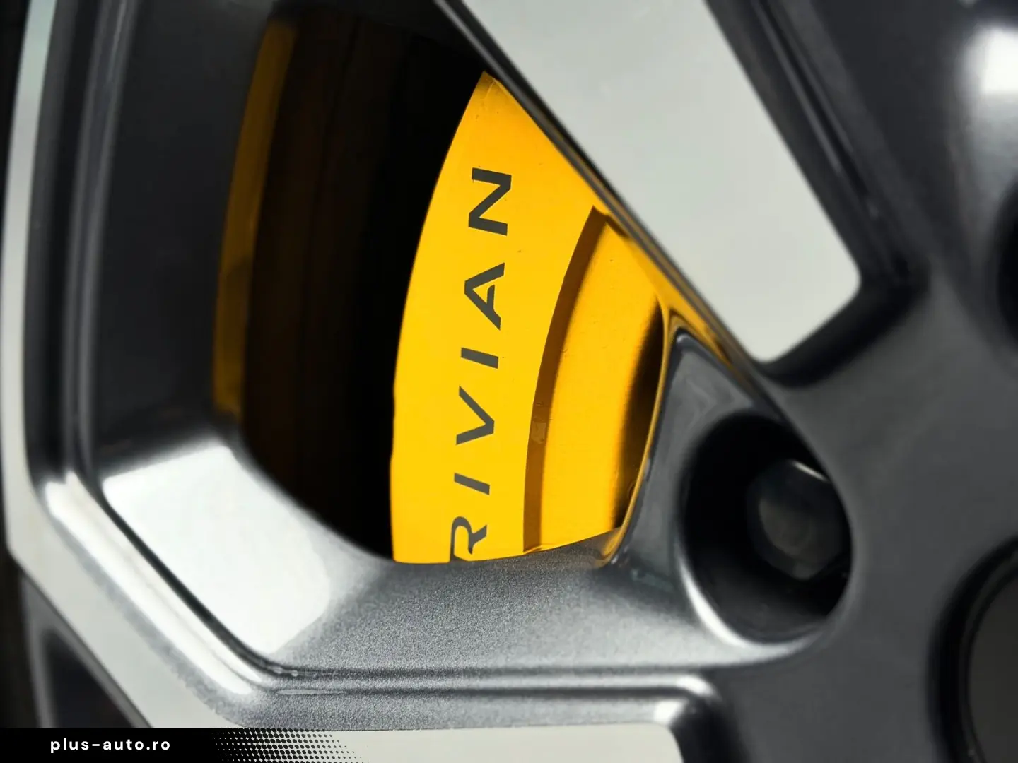 ANDERE Rivian R1T Quad-Motor AWD  Adventure Edition