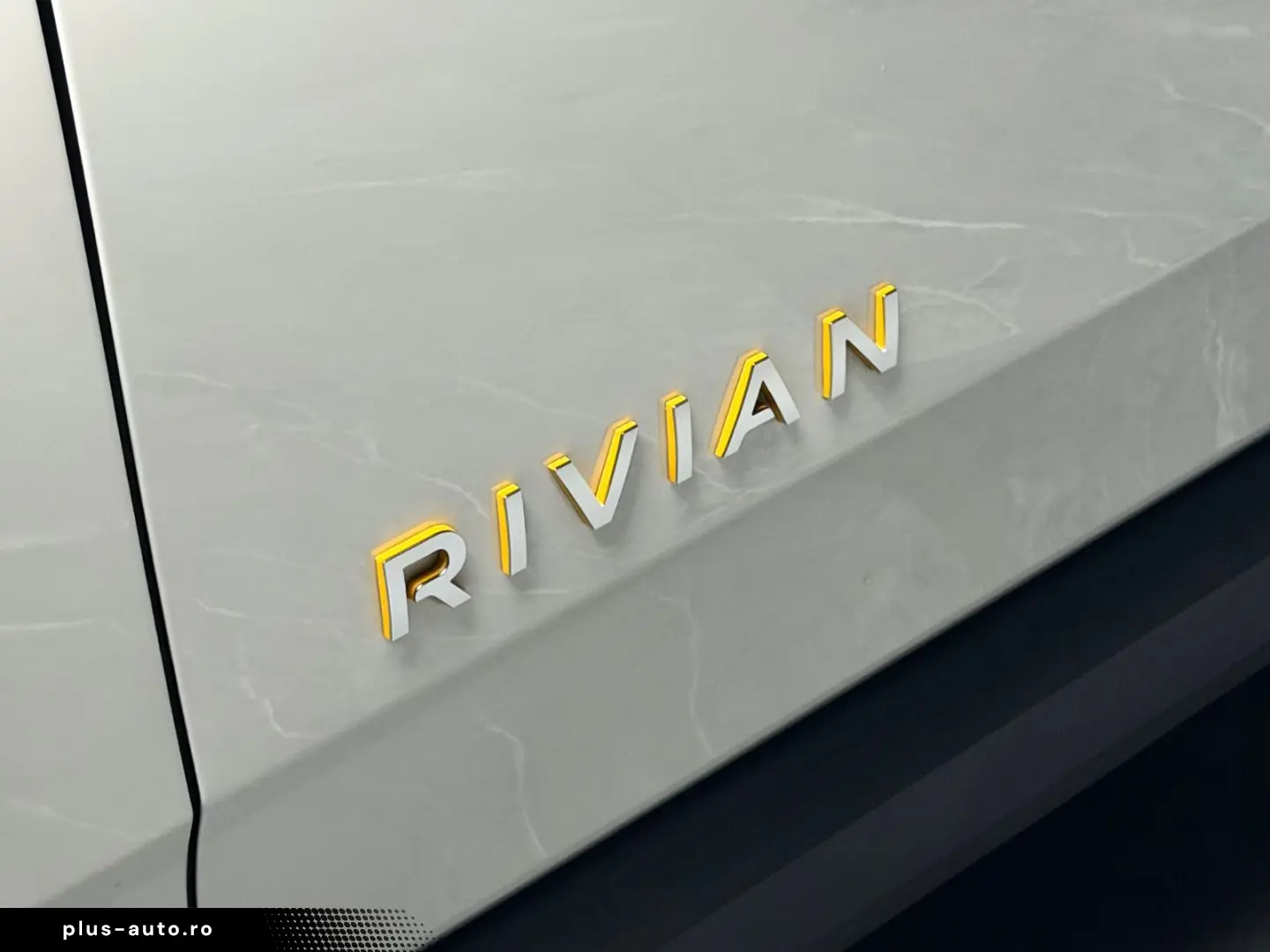 ANDERE Rivian R1T Quad-Motor AWD  Adventure Edition