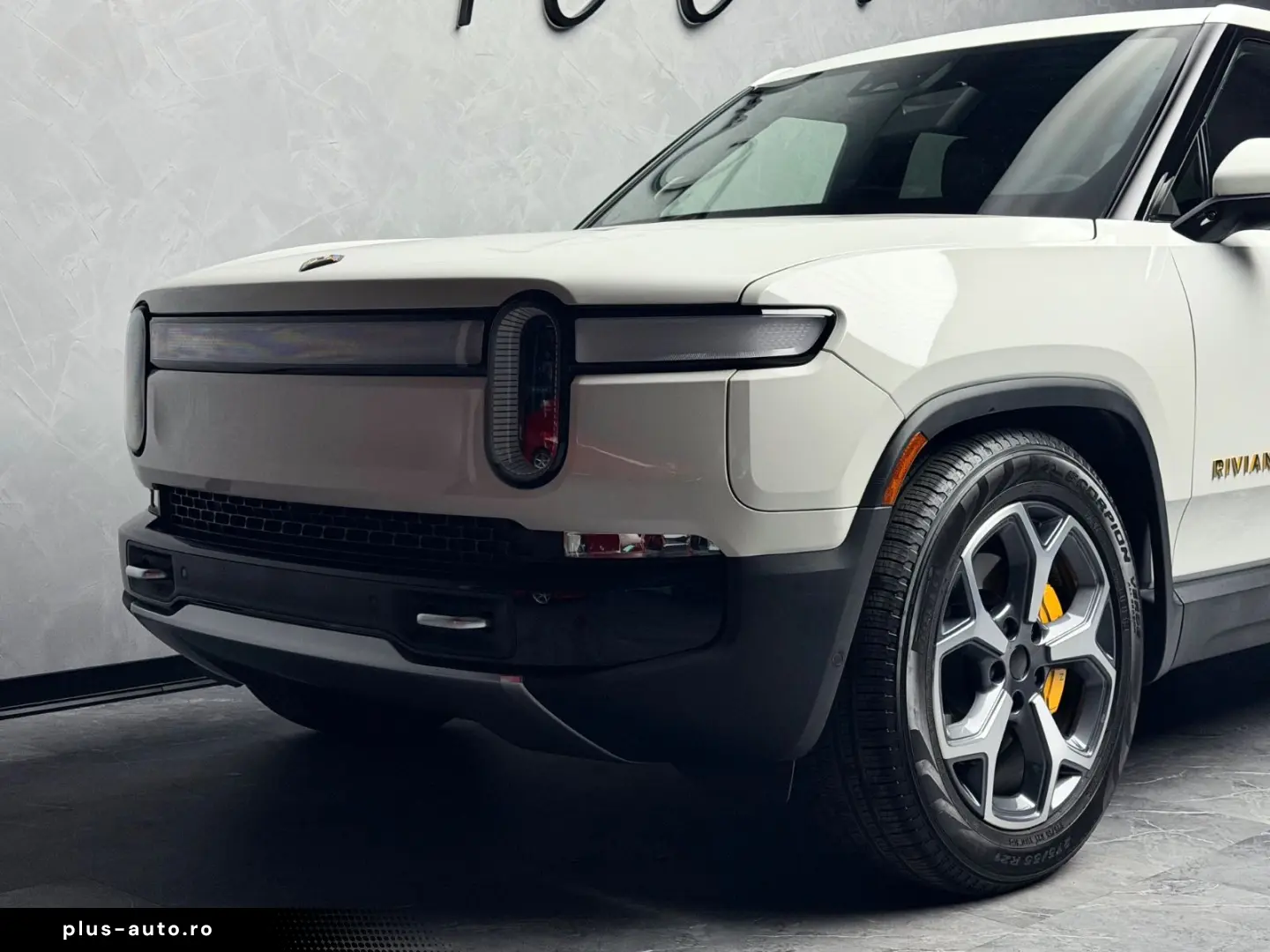 ANDERE Rivian R1T Quad-Motor AWD  Adventure Edition