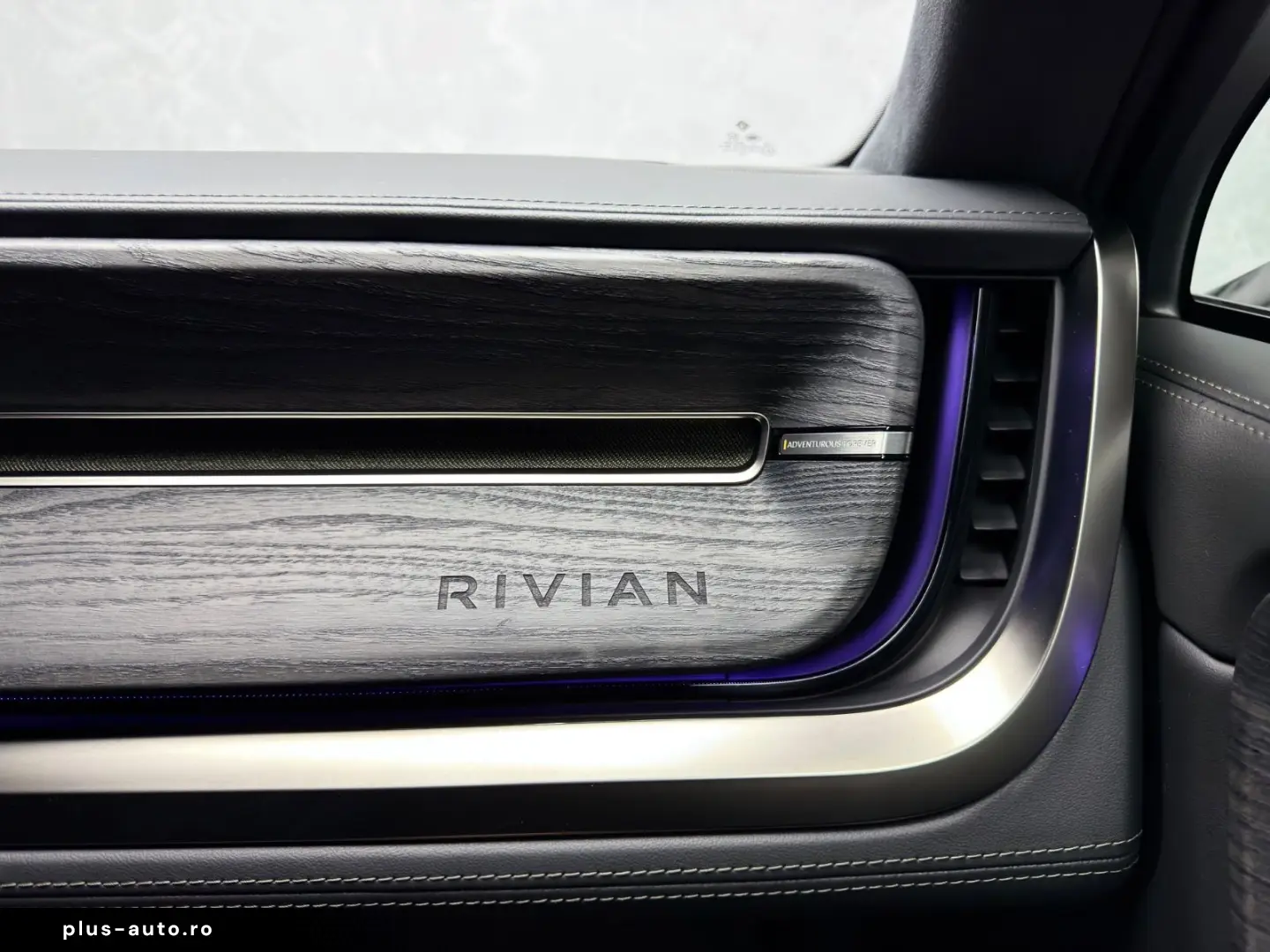 ANDERE Rivian R1T Quad-Motor AWD  Adventure Edition