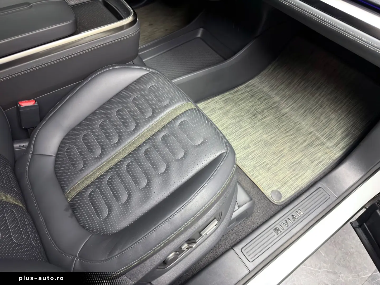 ANDERE Rivian R1T Quad-Motor AWD  Adventure Edition