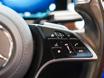 MERCEDES-BENZ S 500 4M AMG lang Exklusiv AR HeadUp Pano