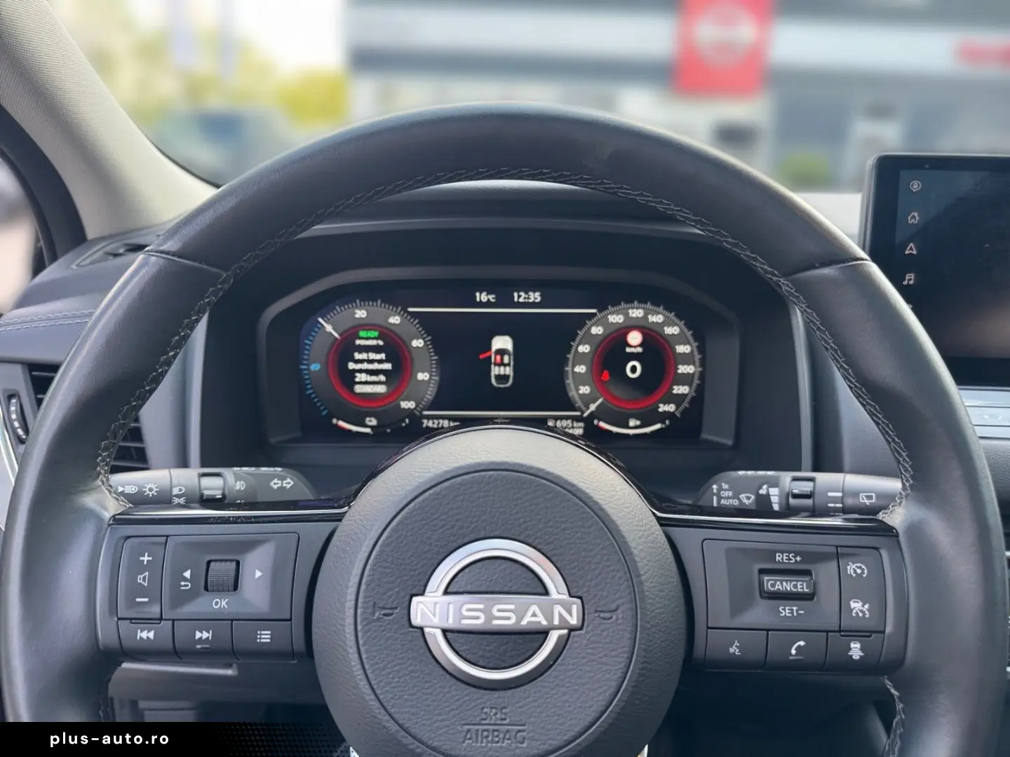 NISSAN Qashqai 1.5VC-T e-POWER N-Connecta PANO HUD