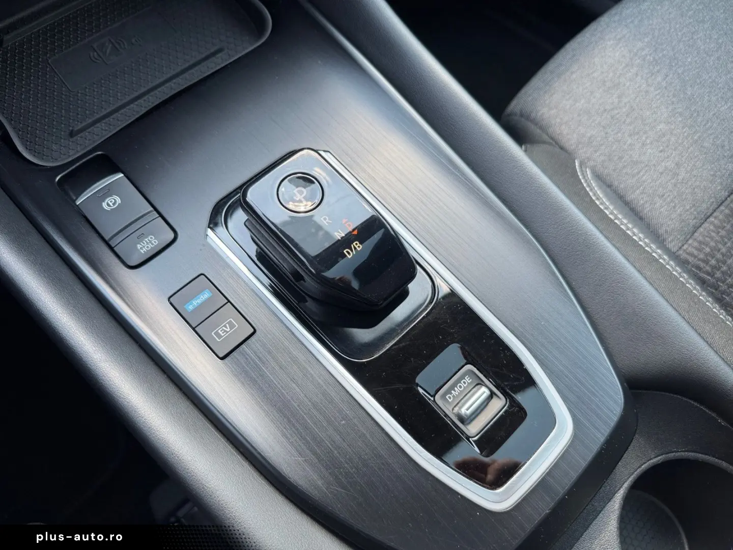 NISSAN Qashqai 1.5VC-T e-POWER N-Connecta PANO HUD