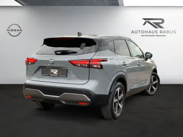 NISSAN Qashqai 1.3 DIG-T 4x4 N-Connecta AT Pano 360  SH