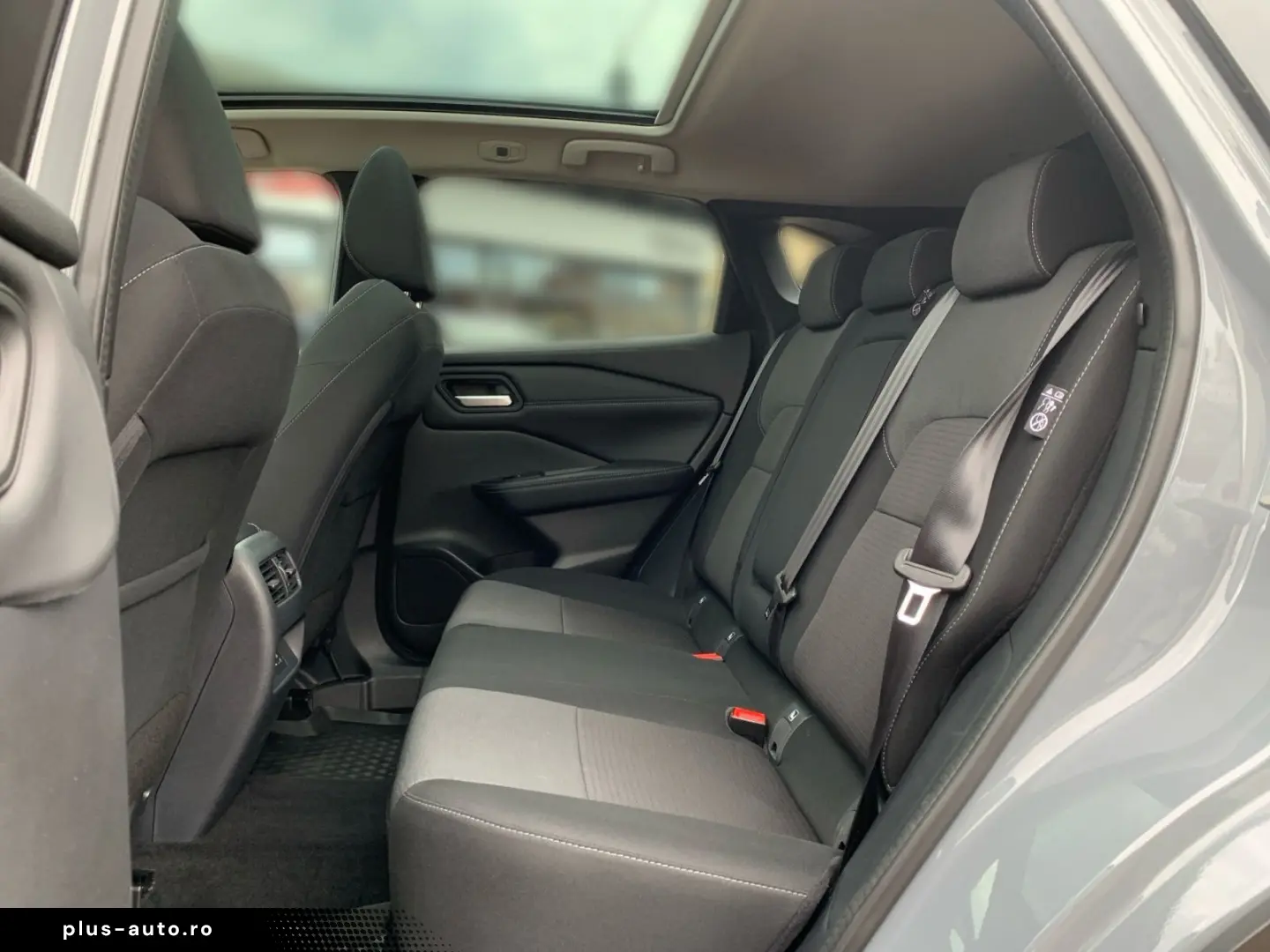 NISSAN Qashqai 1.3 DIG-T 4x4 N-Connecta AT Pano 360  SH
