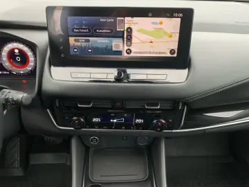NISSAN Qashqai 1.3 DIG-T 4x4 N-Connecta AT Pano 360  SH