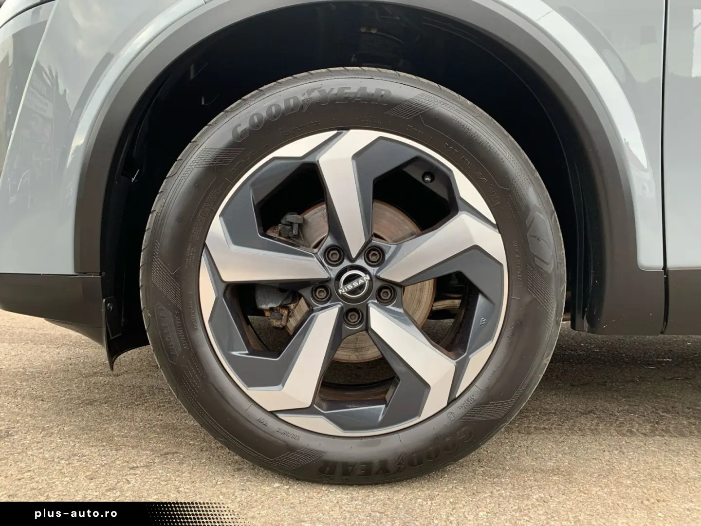 NISSAN Qashqai 1.3 DIG-T 4x4 N-Connecta AT Pano 360  SH