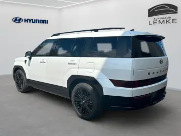 HYUNDAI SANTA FE 1.6 T-GDI PLUG IN PHEV BLACKLINE 0 5%