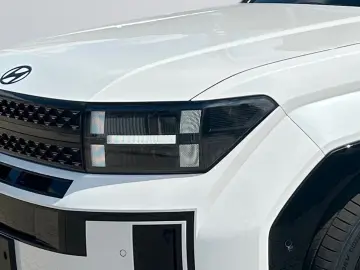 HYUNDAI SANTA FE 1.6 T-GDI PLUG IN PHEV BLACKLINE 0 5%