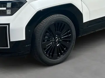 HYUNDAI SANTA FE 1.6 T-GDI PLUG IN PHEV BLACKLINE 0 5%