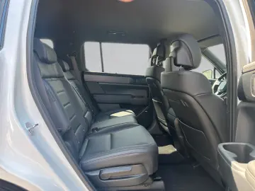 HYUNDAI SANTA FE 1.6 T-GDI PLUG IN PHEV BLACKLINE 0 5%