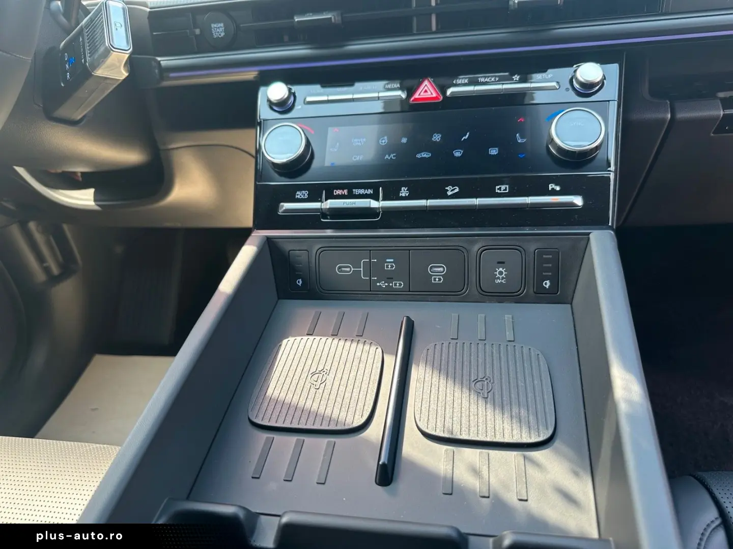 HYUNDAI SANTA FE 1.6 T-GDI PLUG IN PHEV BLACKLINE 0 5%