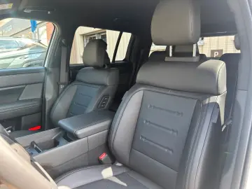 HYUNDAI SANTA FE 1.6 T-GDI PLUG IN PHEV BLACKLINE 0 5%
