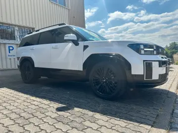 HYUNDAI SANTA FE 1.6 T-GDI PLUG IN PHEV BLACKLINE 0 5%