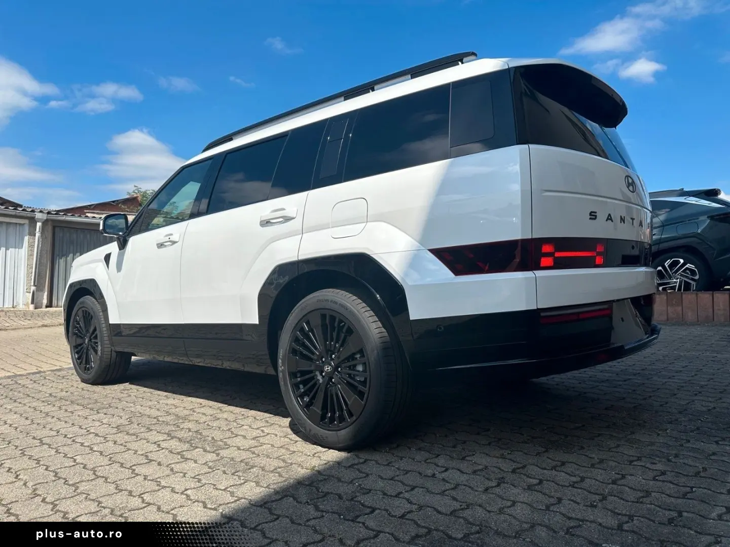 HYUNDAI SANTA FE 1.6 T-GDI PLUG IN PHEV BLACKLINE 0 5%