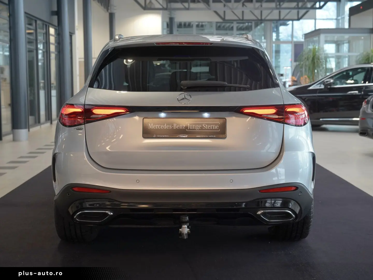 MERCEDES-BENZ GLC 300 d 4M AMG Night powerrot Head-up AIR