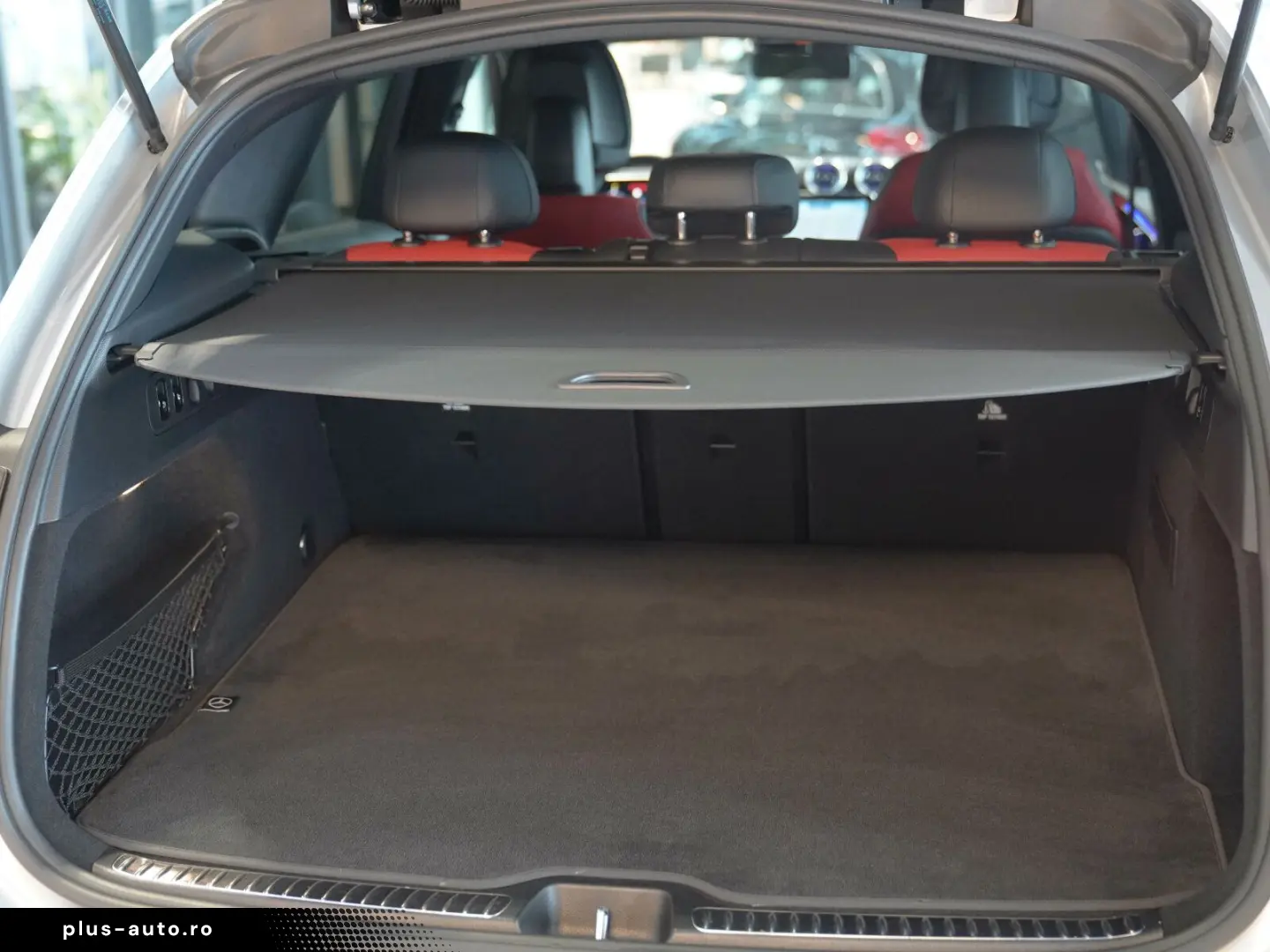 MERCEDES-BENZ GLC 300 d 4M AMG Night powerrot Head-up AIR